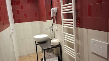 Hair dryer, towels