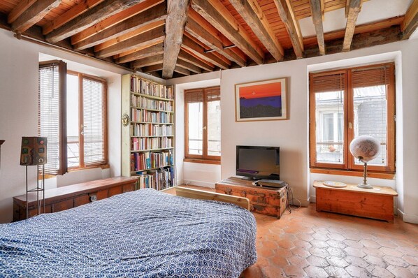 2 chambres, fer et planche à repasser, draps fournis