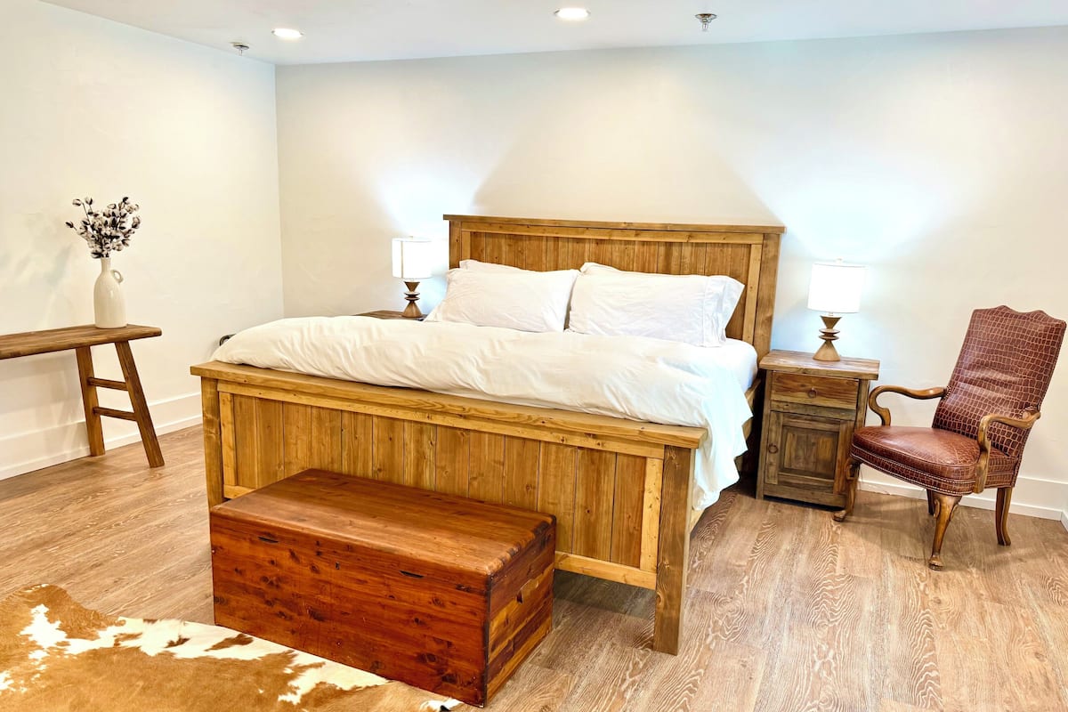 Premium bedding, down duvets, individually decorated