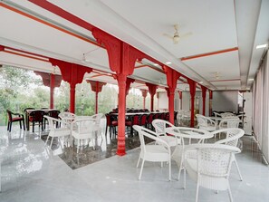 House | Tempat makan