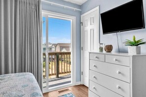 2 bedrooms, travel crib, WiFi, bed sheets