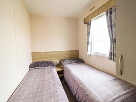 3 habitaciones, decoración personalizada y muebles diferentes 