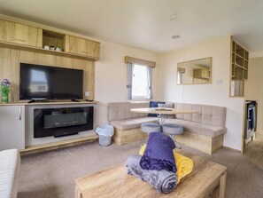 Living area - Beachcombers Barmouth Bay Holiday Park (Talybont)