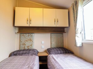 3 bedrooms, individually decorated, individually furnished, free WiFi