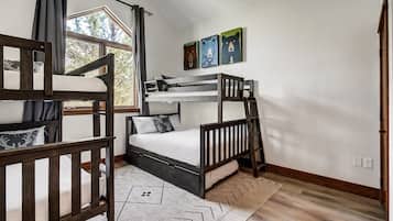 3 chambres, fer et planche Ă repasser, Wi-Fi, draps fournis