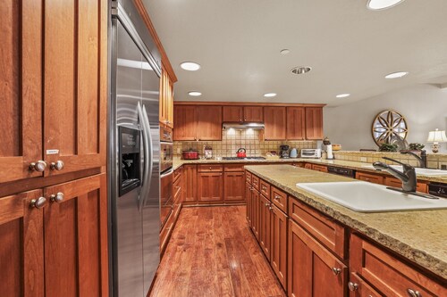 NEW! Spacious Elegance-Kirkwood-Timber Ridge 3 Bedroom