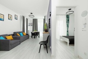 1 habitación, tabla de planchar con plancha, cuna de viaje y wifi 