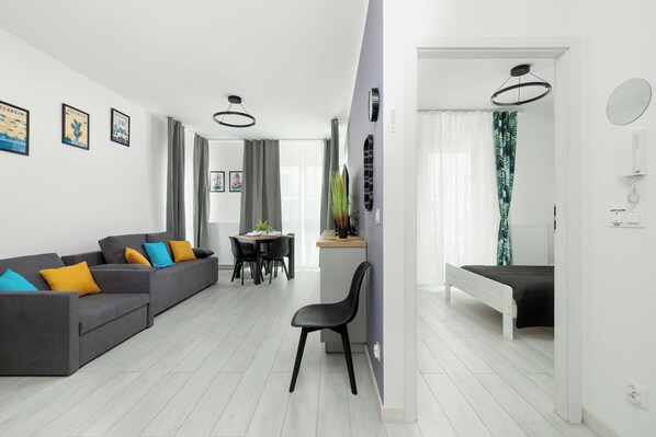 1 bedroom, iron/ironing board, travel cot, WiFi