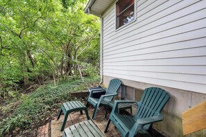 Terrace/patio - The Family Nook - Home for 8 (Hamilton)