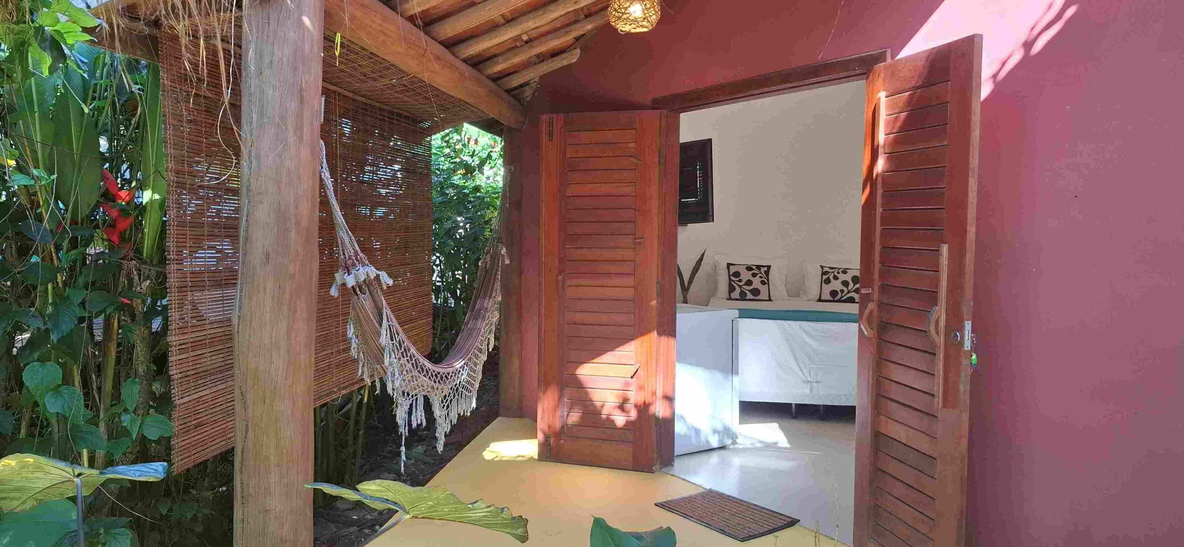 Quarto casal luxo, 1 cama de casal, vista para o jardim | Sacada