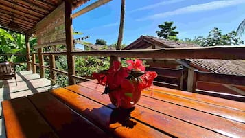 Superior Studio, 1 Double Bed, Garden View | Terrace/patio