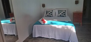Decoración personalizada, muebles diferentes y wifi gratis 