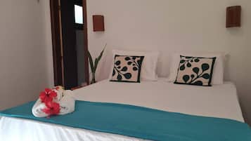 Deluxe Double Room, 1 Double Bed, Garden View | Free WiFi