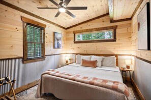 3 habitaciones, tabla de planchar con plancha, wifi y ropa de cama