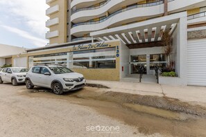 Exterior - Aptos completos em em prédio a 400m da praia \- PZO (Ilhéus)