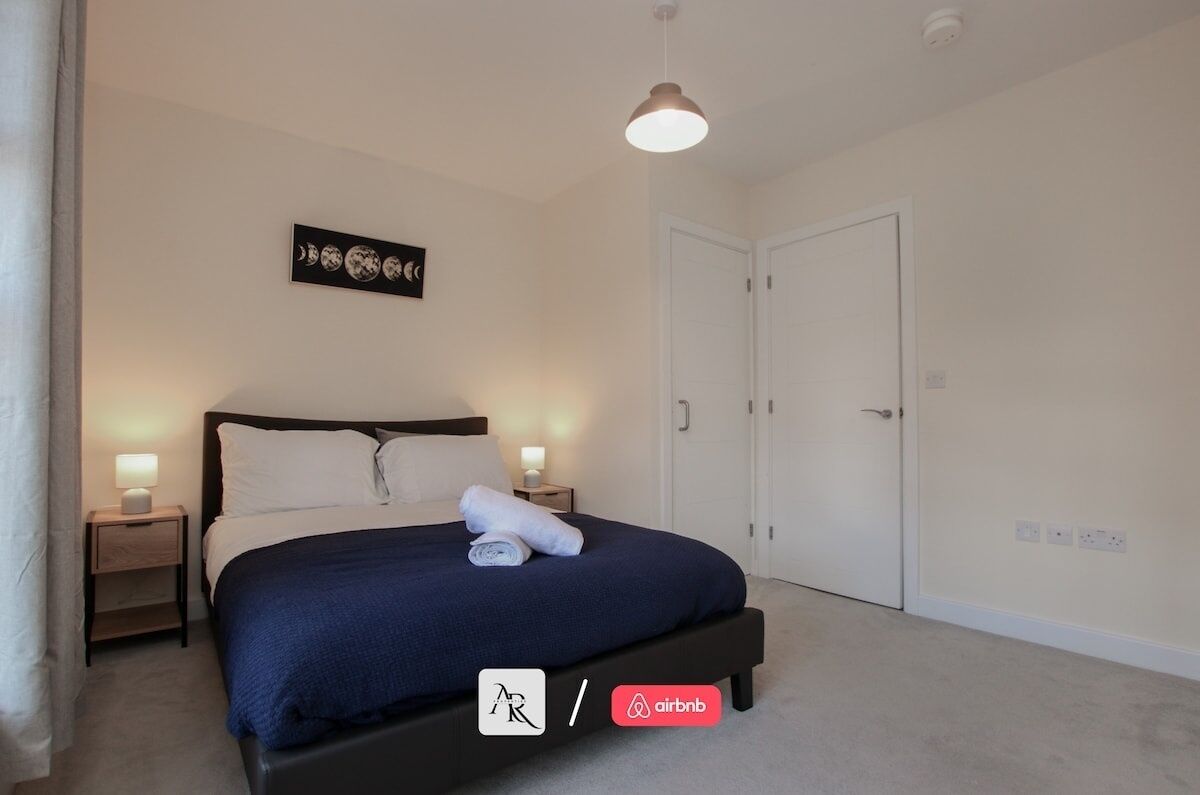 3 bedrooms, iron/ironing board, Internet, bed sheets
