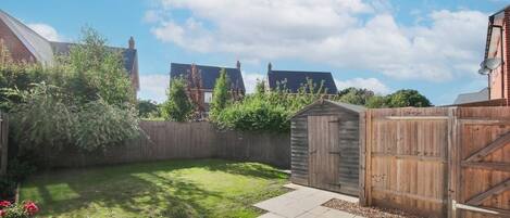 المنطقة المحيطة بالمنشأة