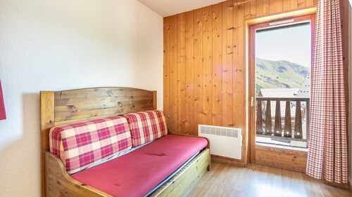 Cozy Alpine Apartment With Pool