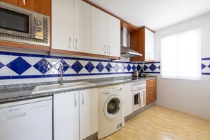 Frigorífic, microones, forn i rentaplats