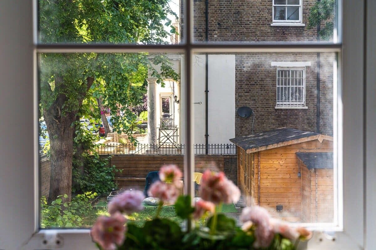 Apartamento luxo, 3 quartos, no piso térreo | Vista para o jardim