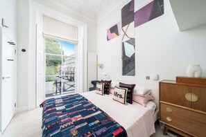 1 bedroom, desk, iron/ironing board, WiFi