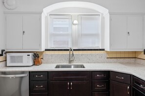 Microwave, oven, stovetop, dishwasher