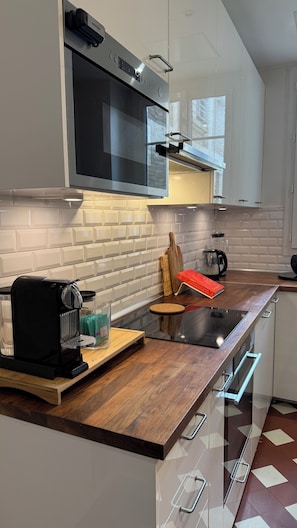 Microwave, oven, dishwasher