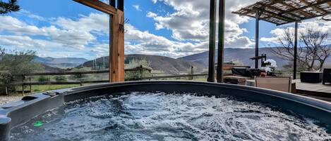 Bañera de hidromasaje al aire libre