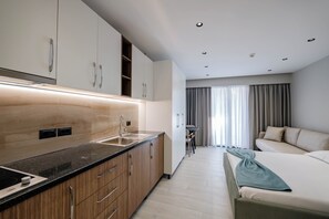 Ropa de cama hipoalergénica, minibar, wifi gratis y ropa de cama