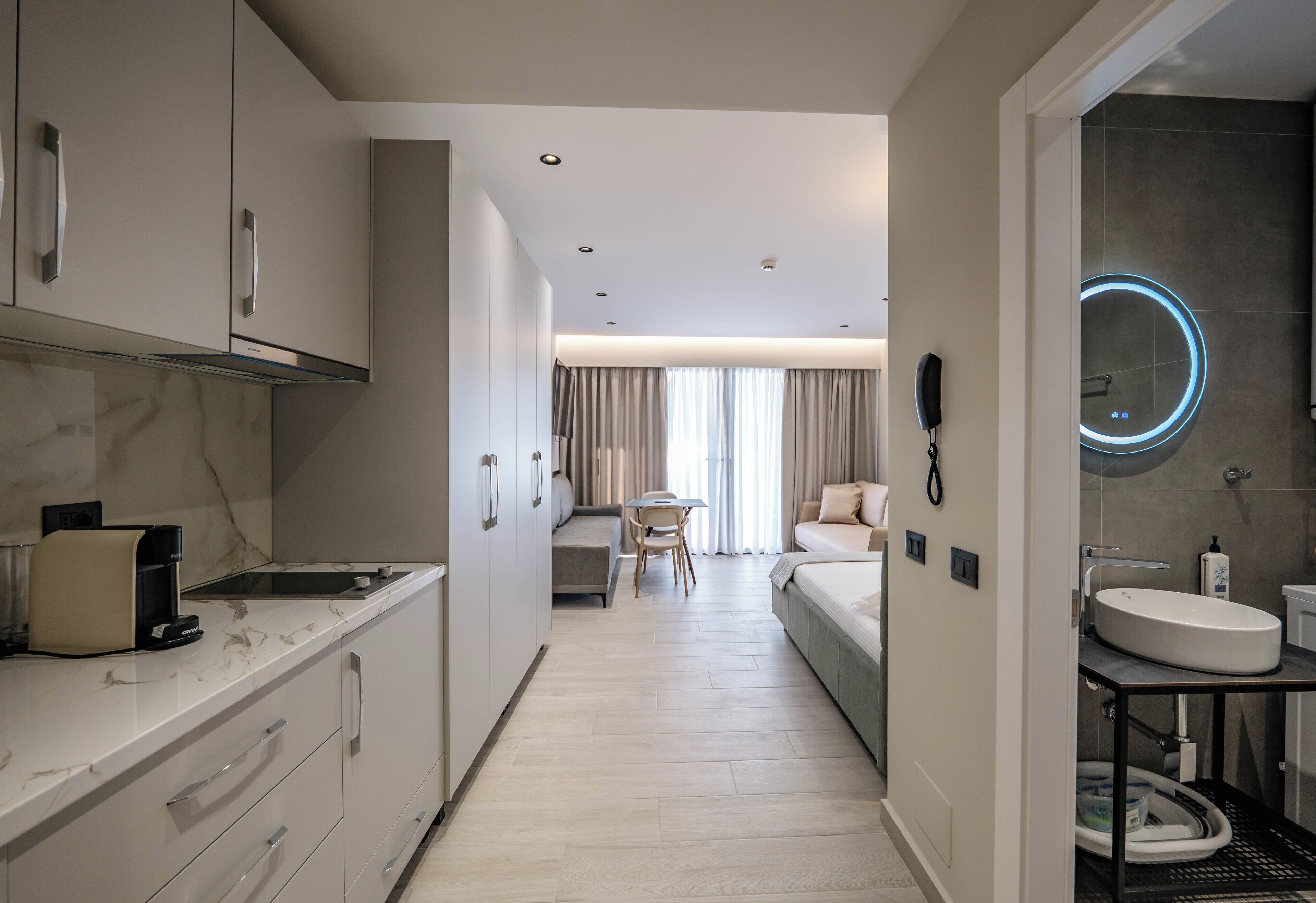 Habitación cuádruple Confort | Cocina privada | Cafetera y tetera y tetera eléctrica 