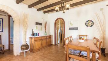 Villa (2 Bedrooms) | Interior