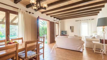 Villa (2 Bedrooms) | Interior