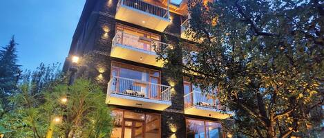 واجهة المنشأة