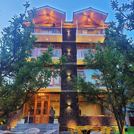 Fachada de la propiedad