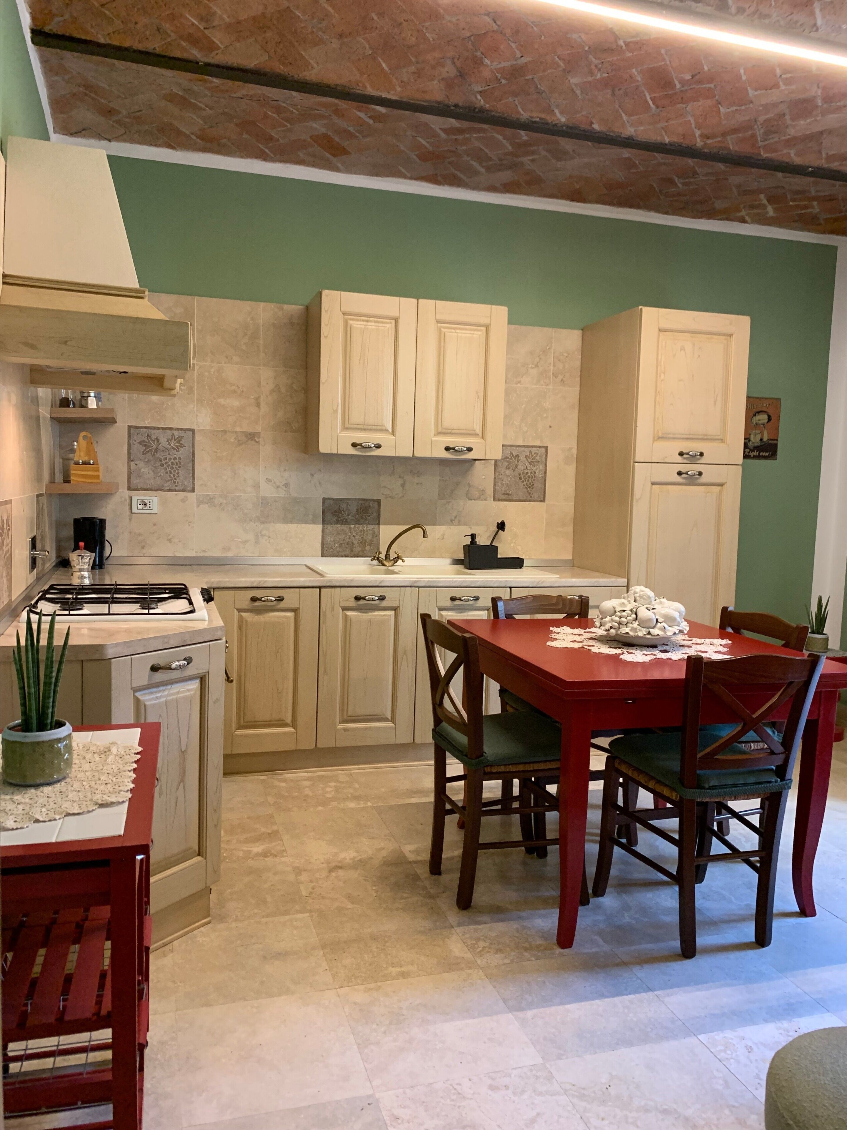 Refrigerador, horno, parrilla de estufa y lavavajillas 