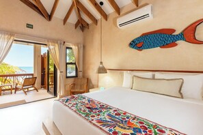 1 dormitori, escriptori i planxa i posts de planxar