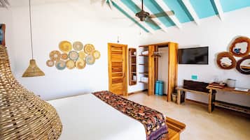 1 bedroom, desk, iron/ironing board, travel cot
