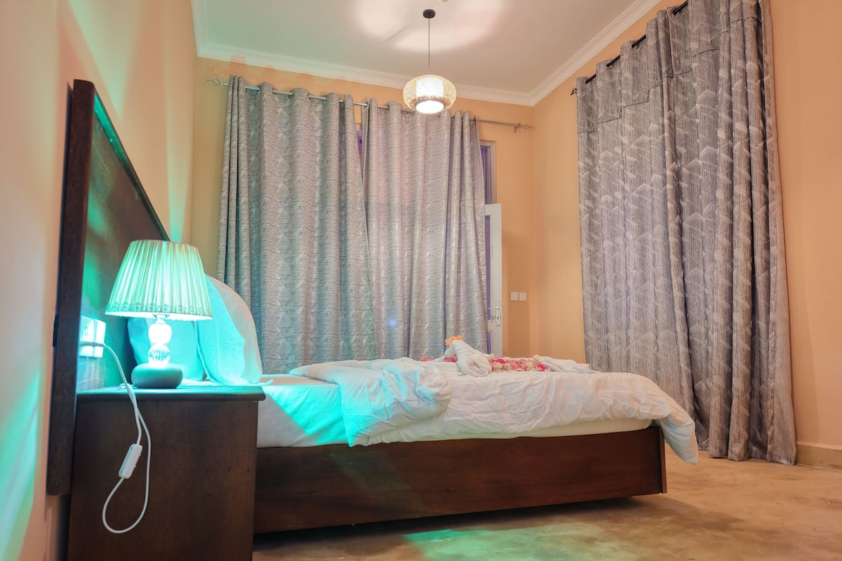 Double or Twin Room, Pool View | Desk, free WiFi