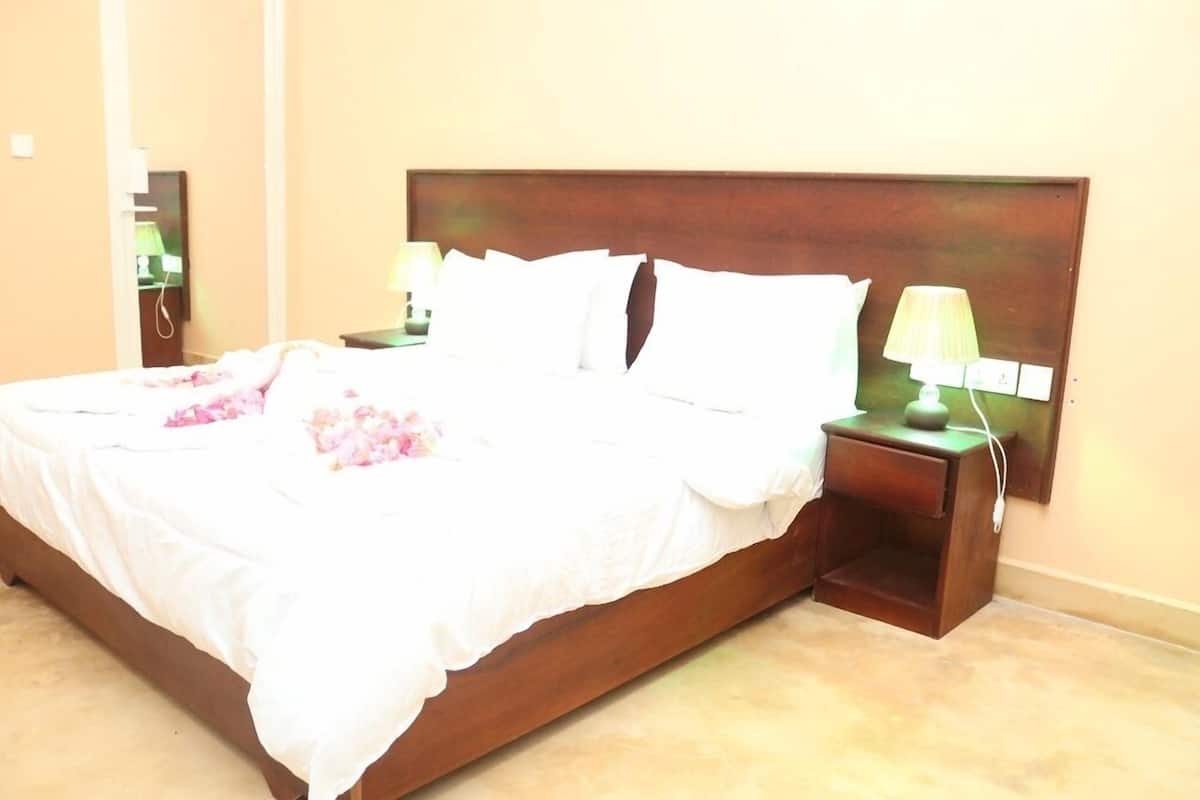 Deluxe Double or Twin Room, Pool View