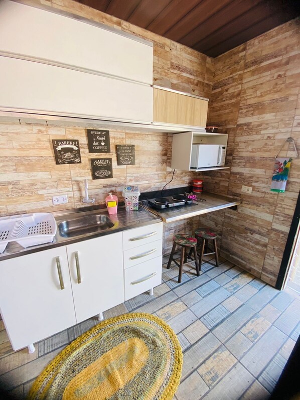 Mikroaaltouuni, liesi