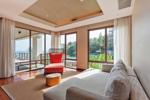 F Shasa Vela Condominium