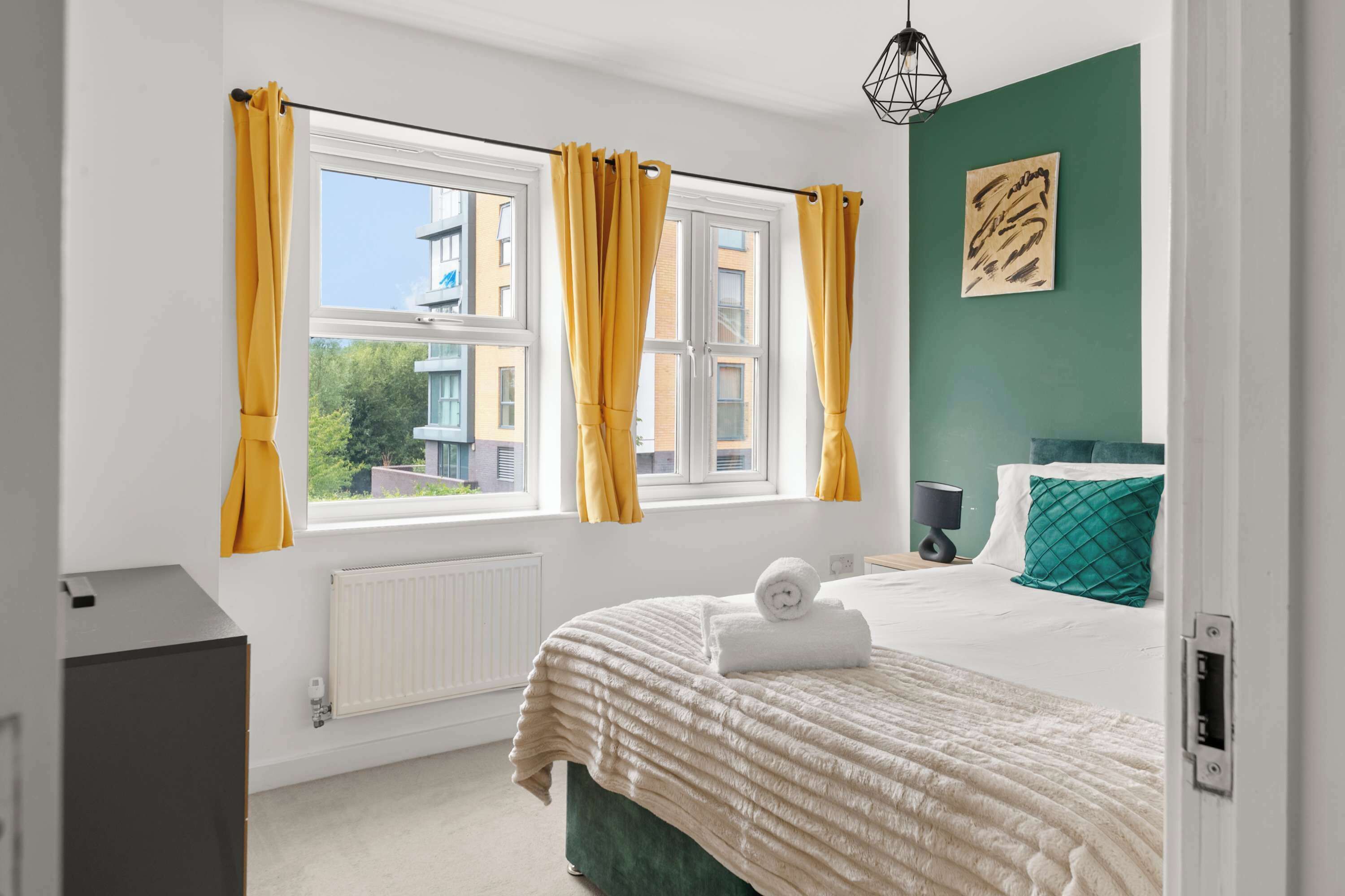 3 bedrooms, iron/ironing board, travel crib, WiFi