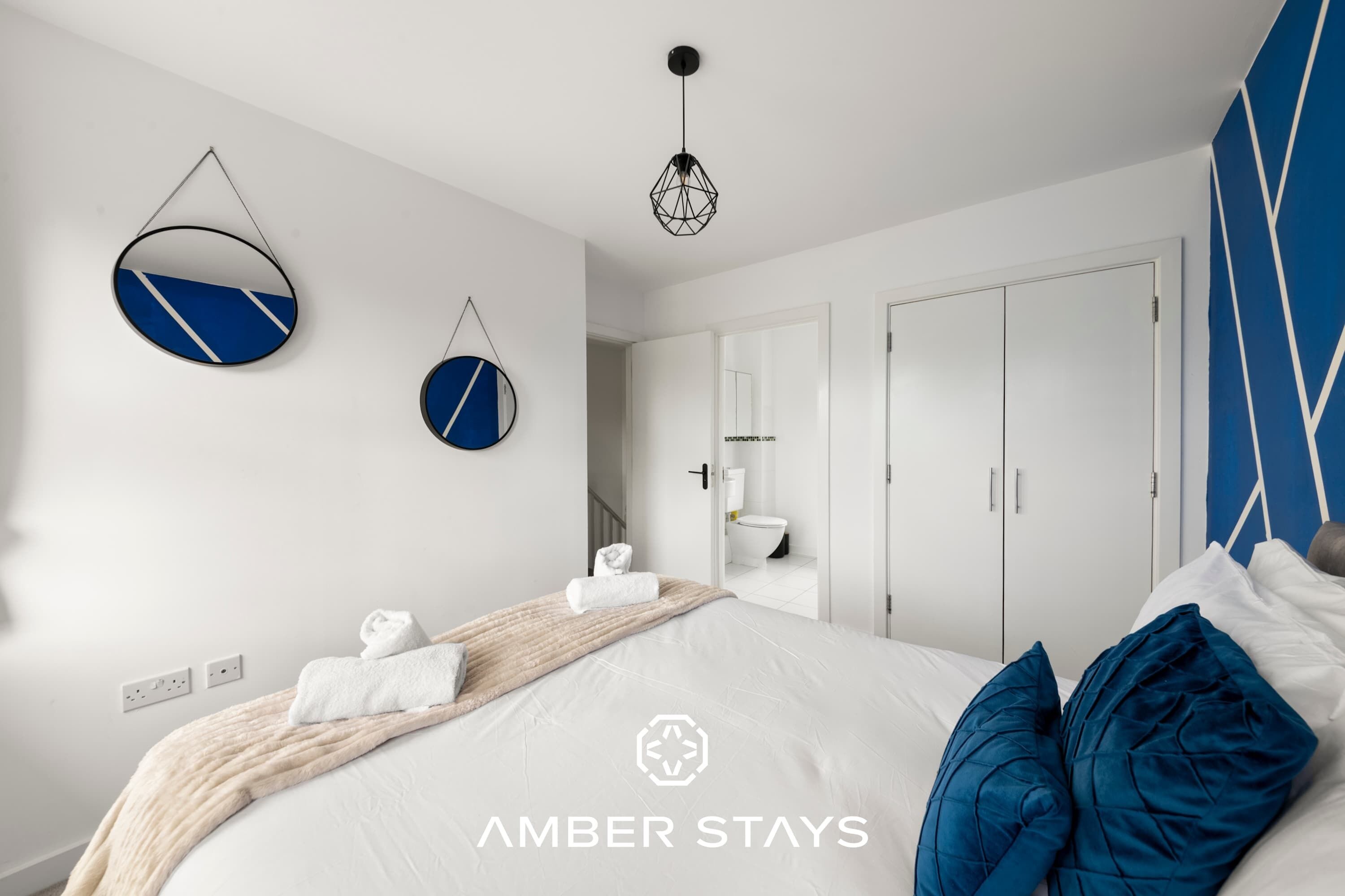 Strykejern/-brett, reiseseng for barn, wi-fi og sengetøy