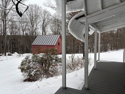 18th Century Refurbished Yankee 3 Bedroom Farmhouse in the Berkshires