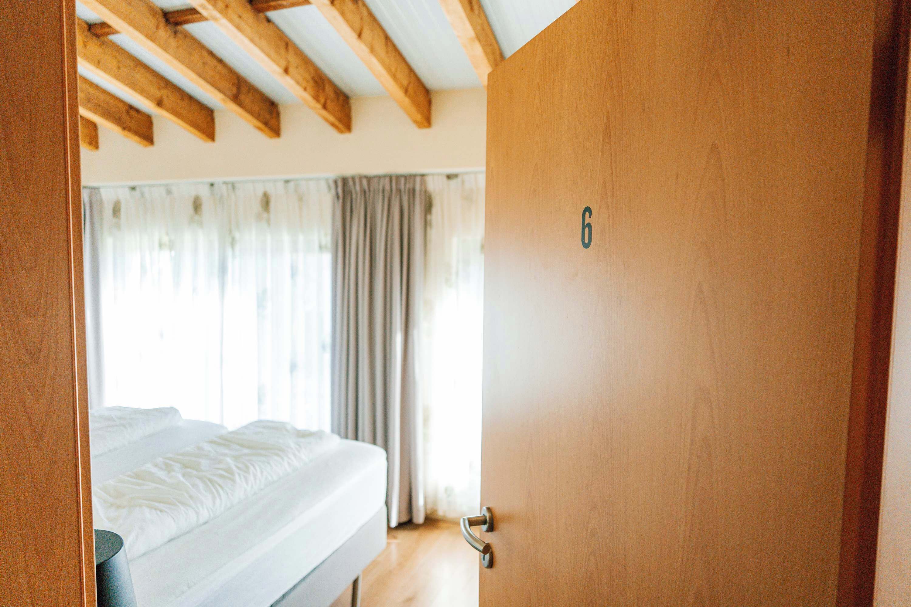 8 Schlafzimmer, WLAN, Bettwäsche