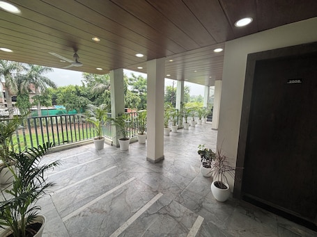 Lobby. Hotel Dhana Lakshmi Bliss