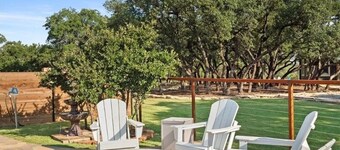 Spacious 12-Bedroom Resort in Graham Texas - sleeps 40