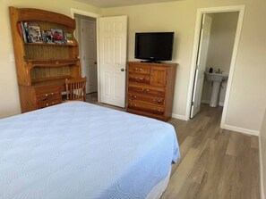 4 chambres, fer et planche à repasser, Wi-Fi, draps fournis