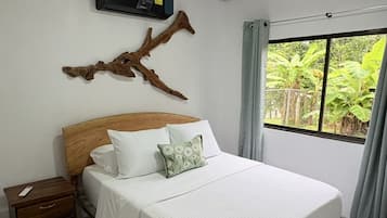 2 bedrooms, internet, bed sheets