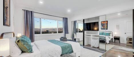 4 chambres, fer et planche à repasser, lit parapluie, Wi-Fi